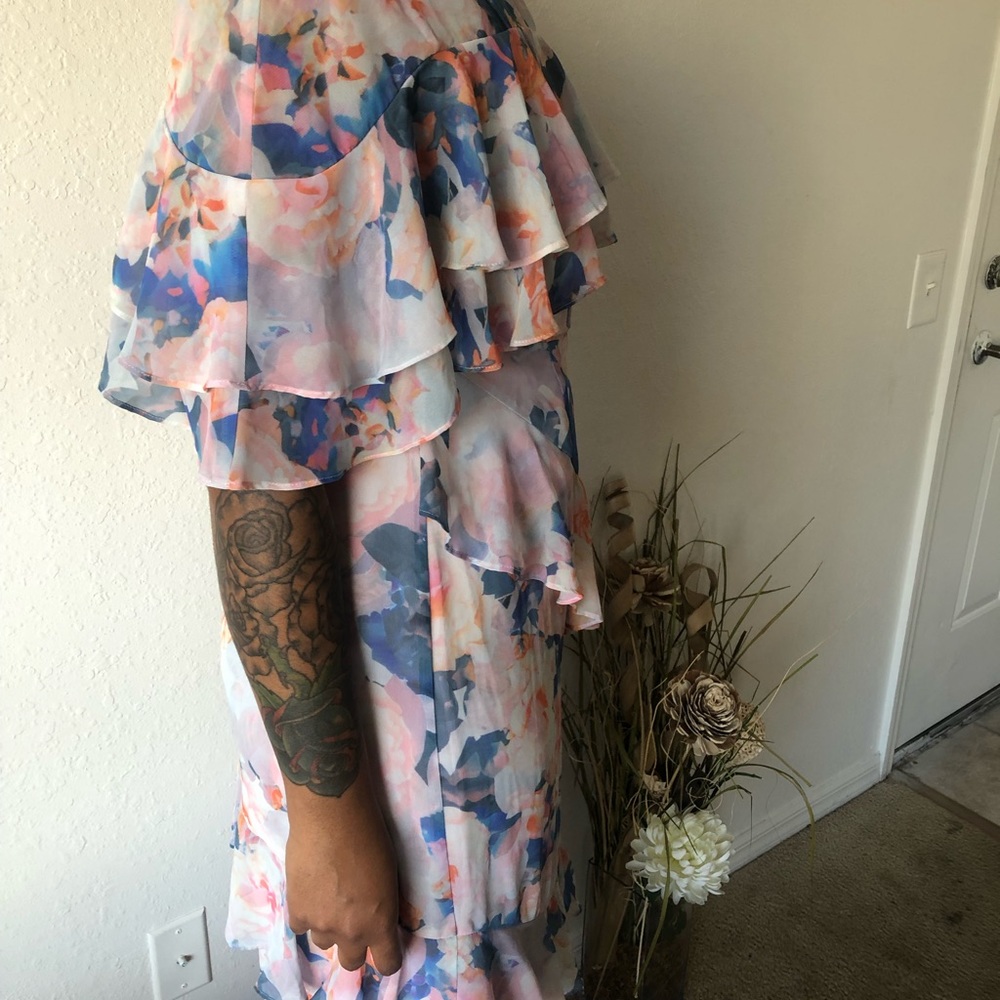 Dress - Picture 3 of 4